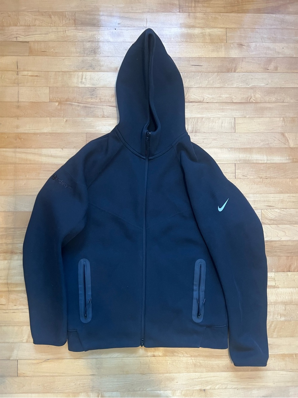 Nike Tech Fleece Windrunner Aredelyx Corporate